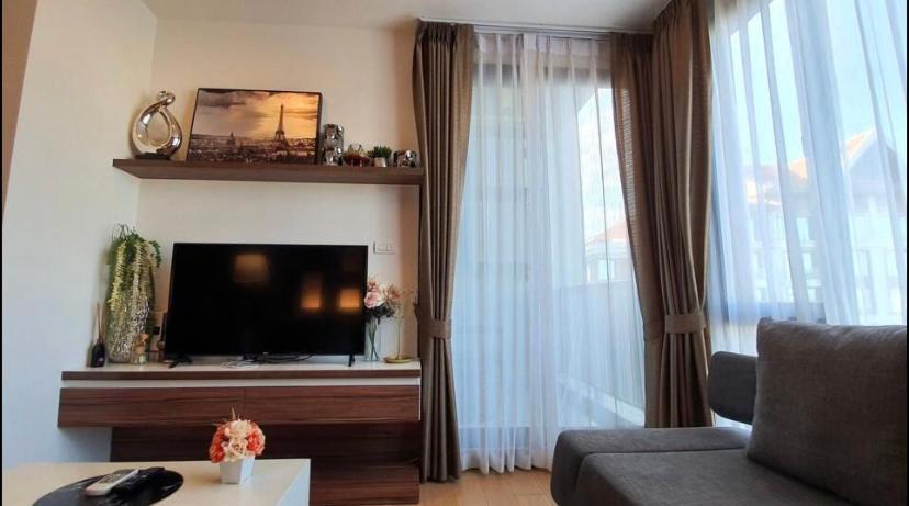 The Astra,city Center,best View,big Room,5mins,night Market Apartment